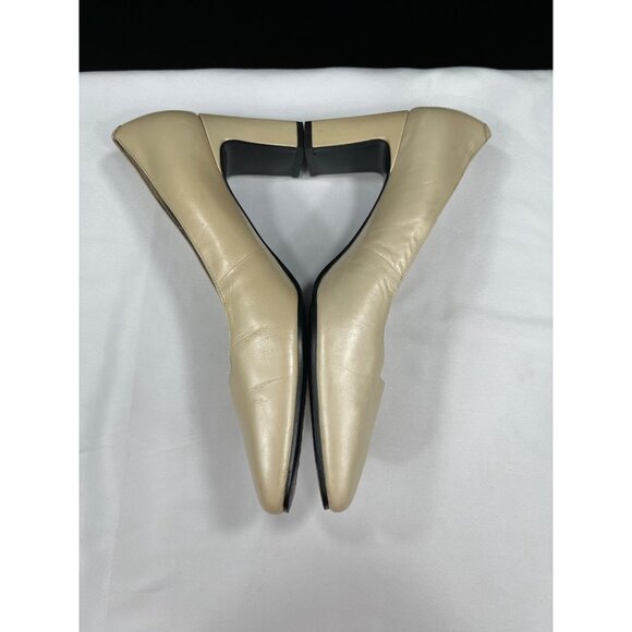 Vintage Bandolino SKU 231 Beige Leather Block Heel Pumps Size 7.5 - Picture 2 of 10